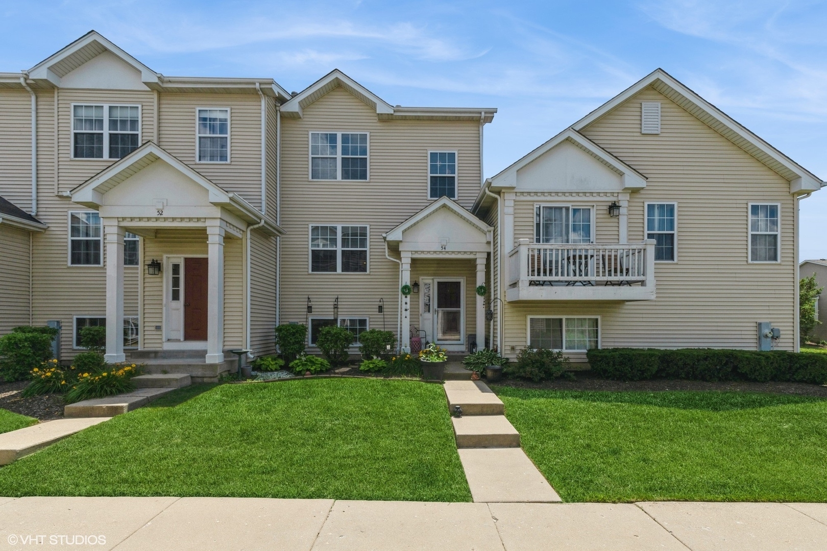 Property Photo: 54 W Big Horn Drive IL 60073