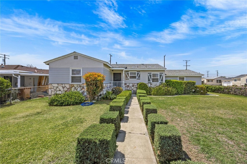 Property Photo: 12272 Granite Place CA 92843