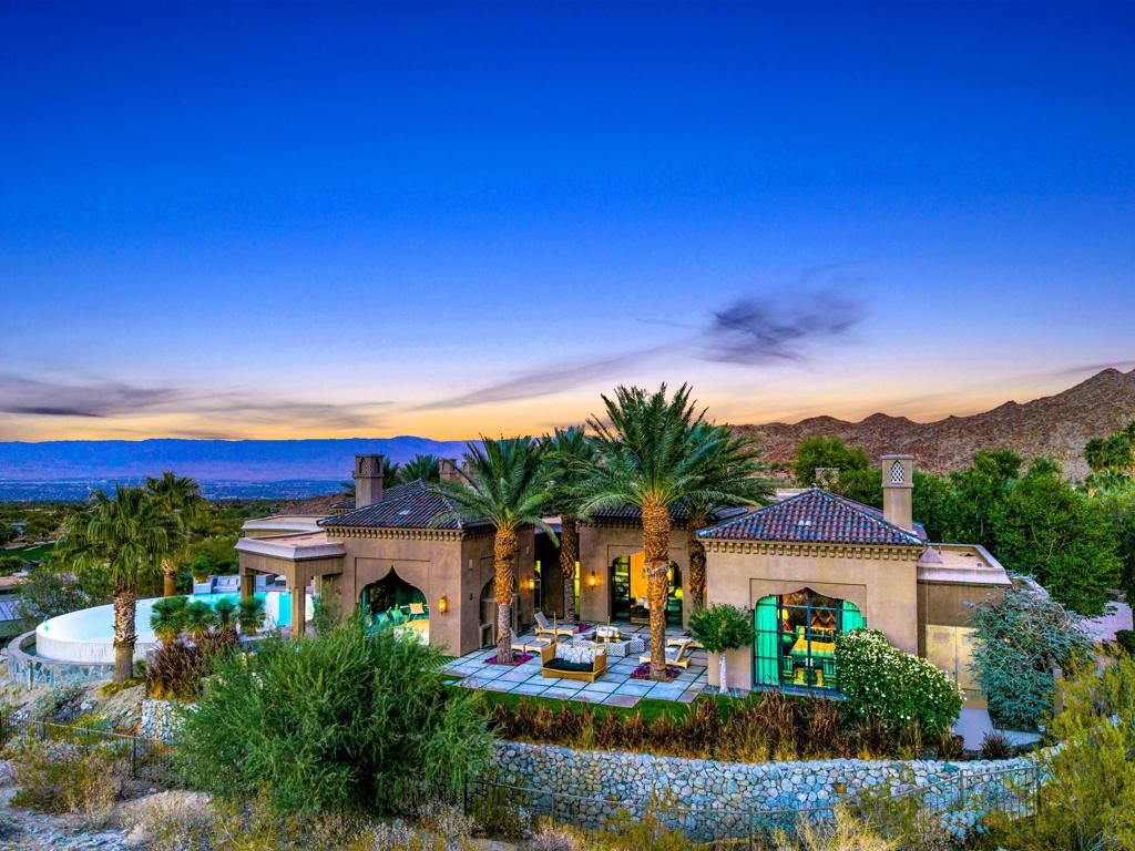 Property Photo:  613 Indian  CA 92260 