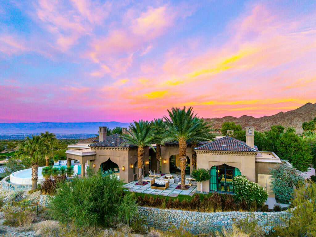 Property Photo:  613 Indian  CA 92260 