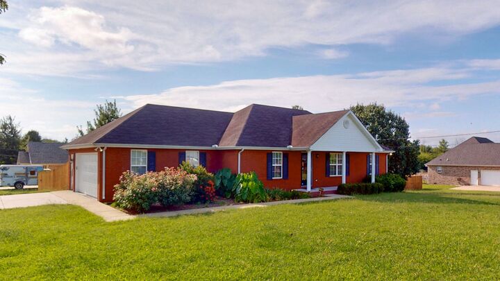Property Photo: 1040 Auldridge Dr TN 37037