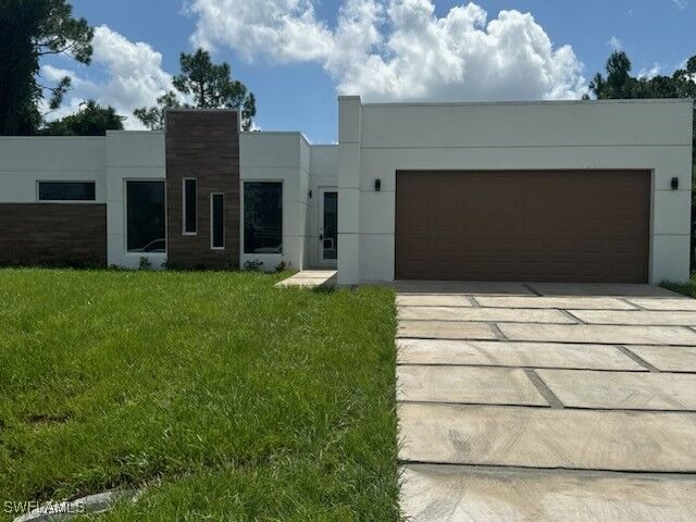Property Photo: 55 Colin Avenue S FL 33976