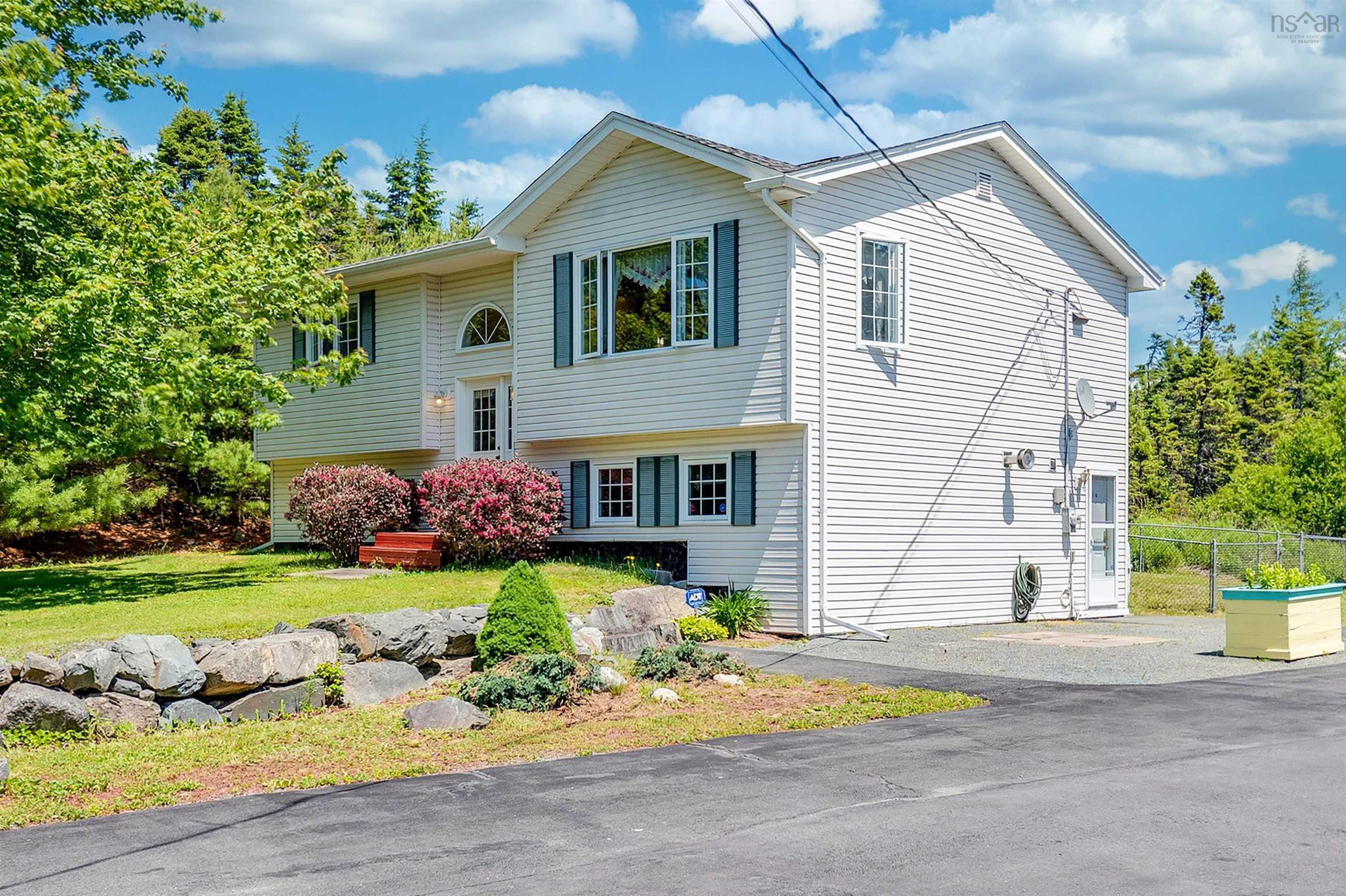 Property Photo: 501 Ostrea Lake Road NS B0J 2L0