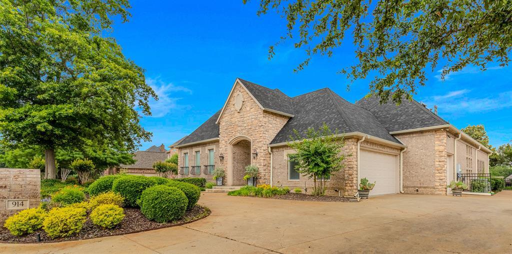 914 Amanda  Mansfield TX 76063 photo