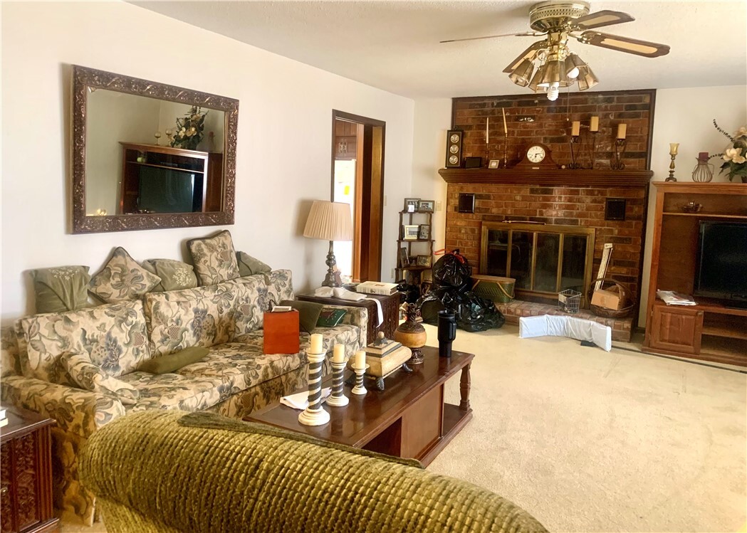 Property Photo: 107 Jeff Street AR 72650
