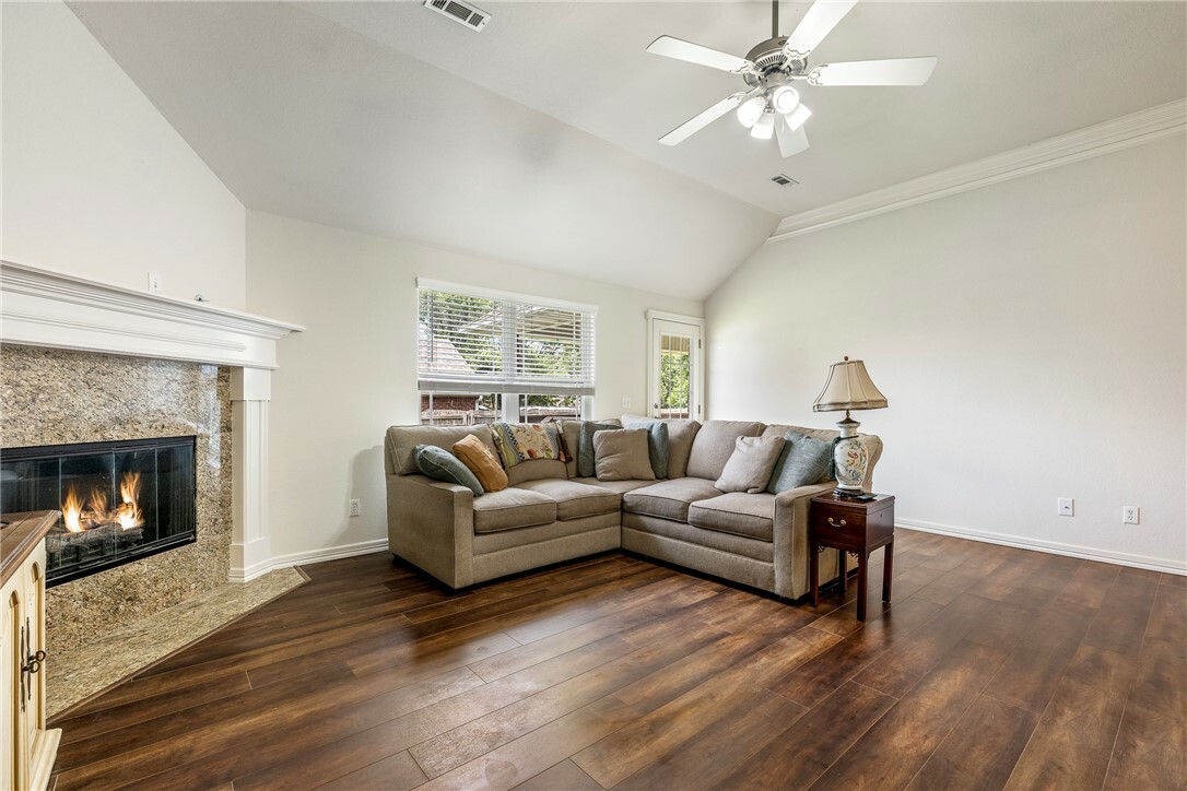 Property Photo: 3628 W Clearwood Drive AR 72704