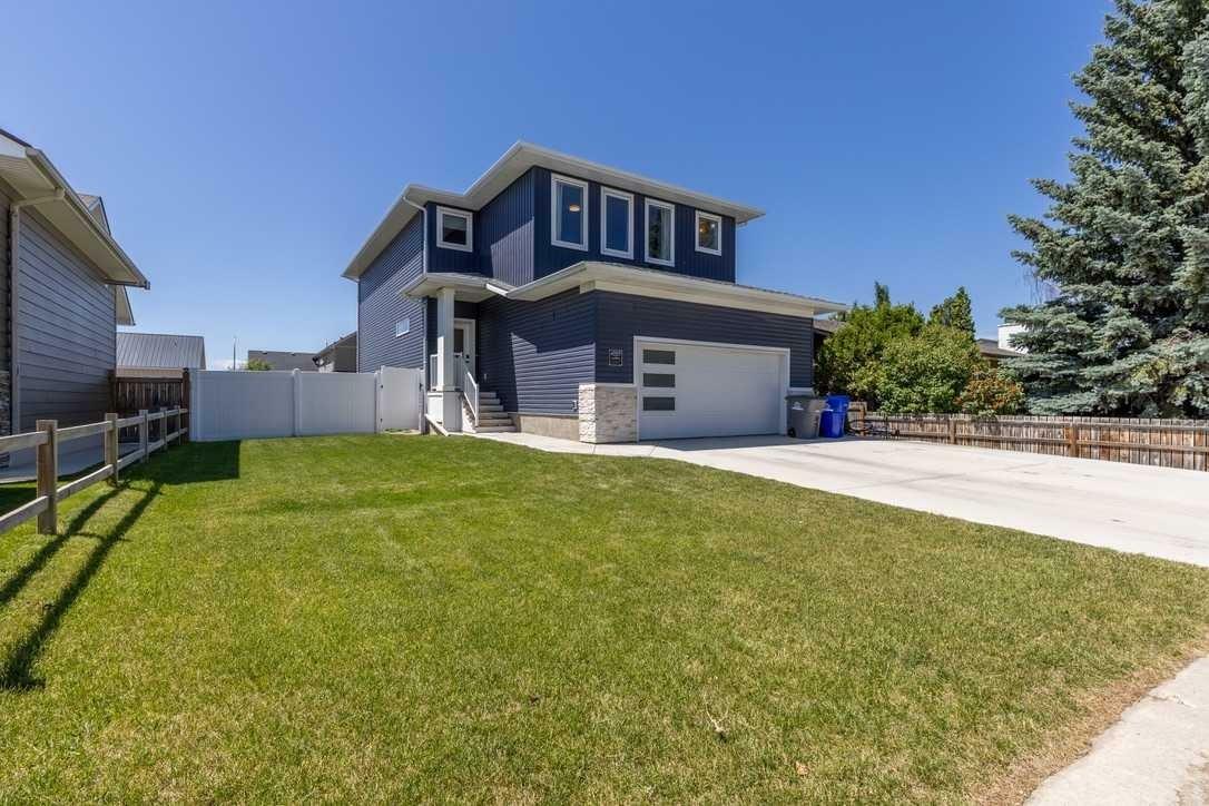 Property Photo: 4889 7th Street W AB T0L 0T0