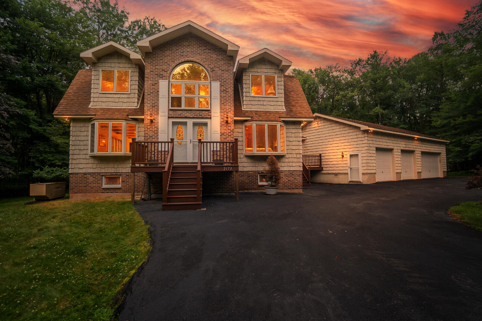 Property Photo: 2173 Tuscarora Drive PA 18347
