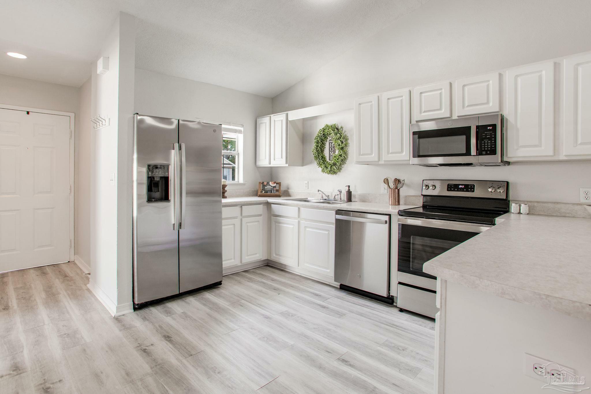 Property Photo: 7101 Joy St A-8 FL 32504