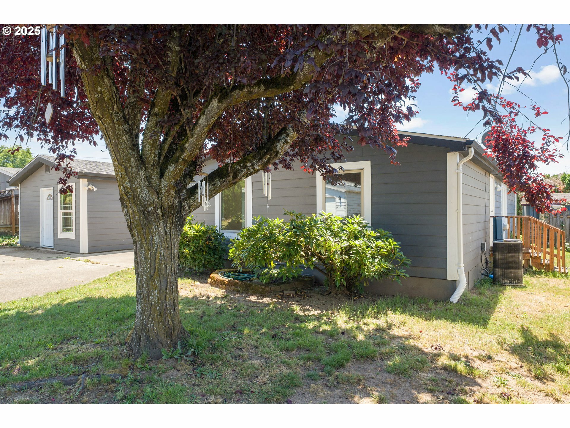 Property Photo:  2819 NE 80th St  WA 98665 