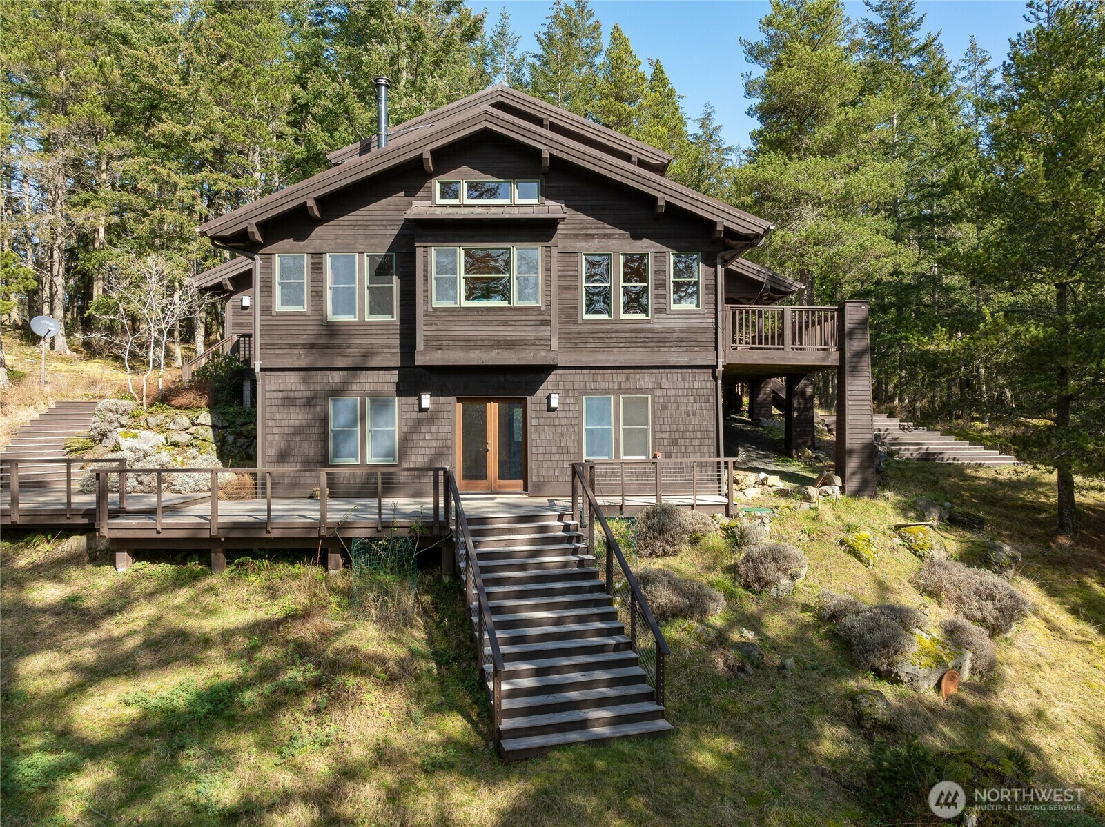 Property Photo: 61 Sunrise Bluff WA 98279