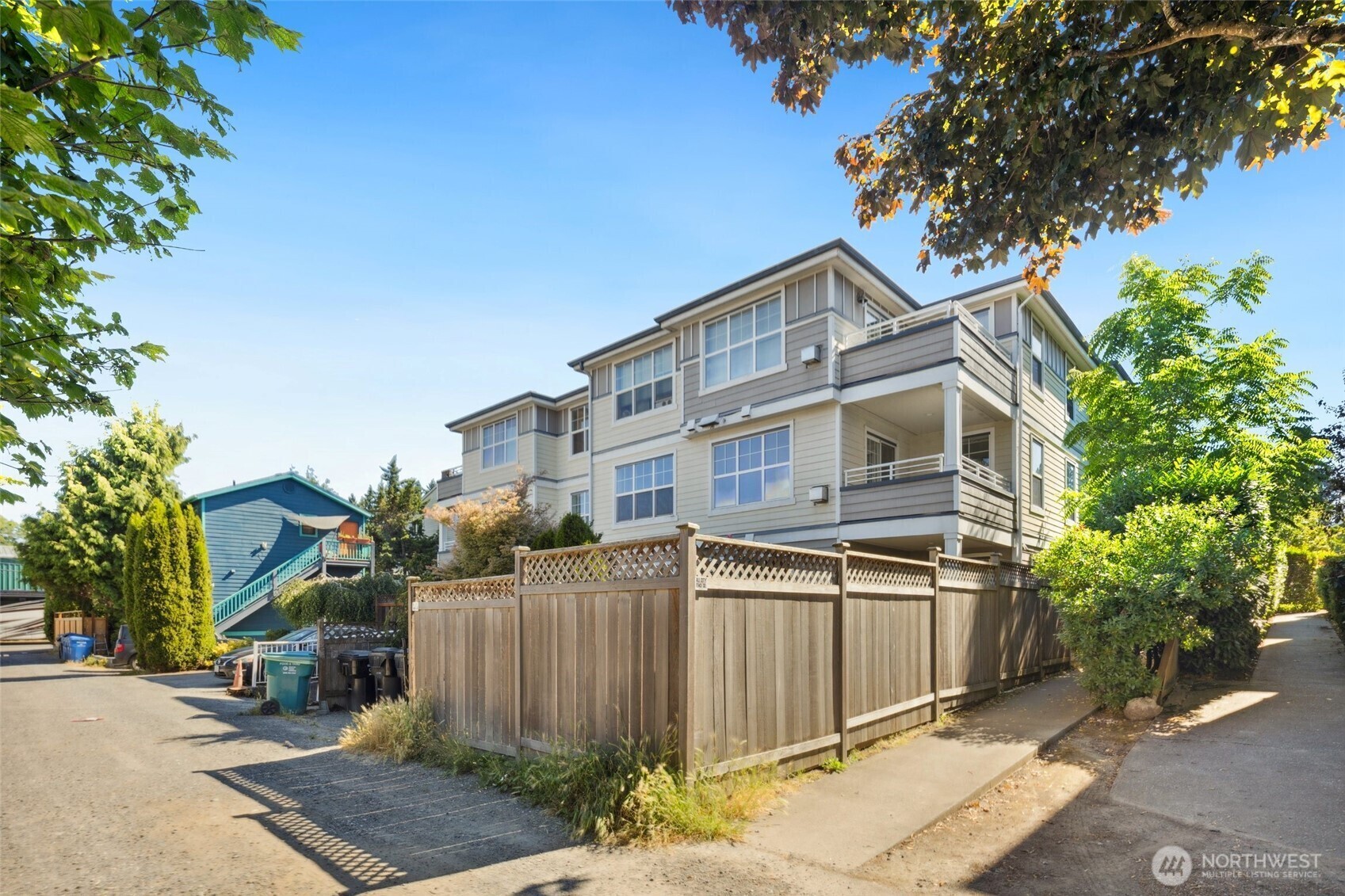 Property Photo: 10549 Stone Avenue N 101 WA 98133