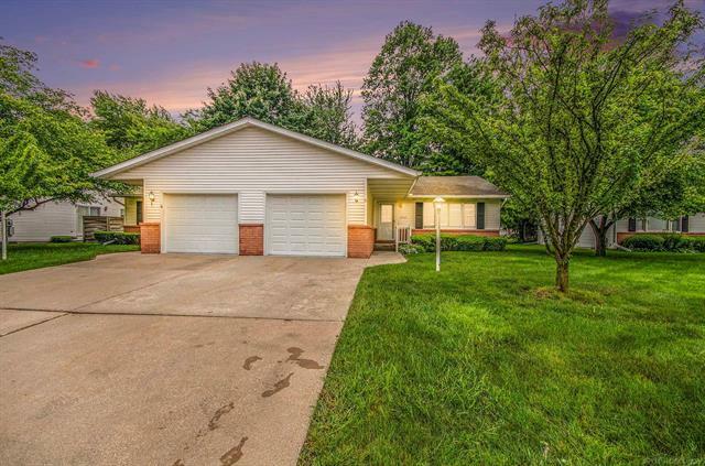 Property Photo: 3545 Holland Park Lane MI 48060