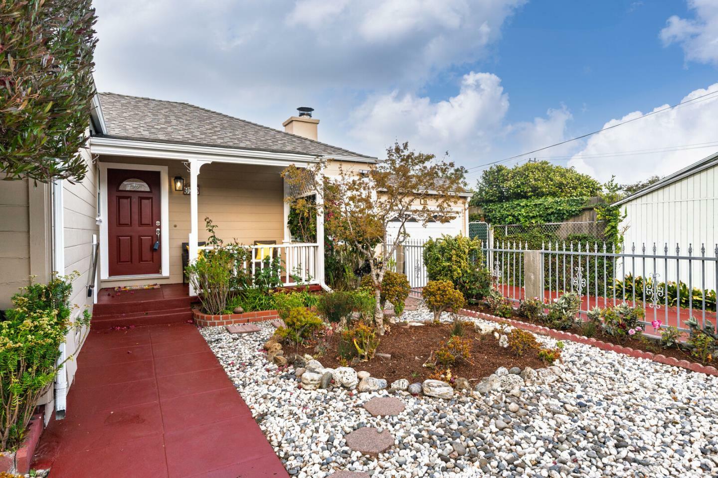 Property Photo: 920 Masson Avenue CA 94066