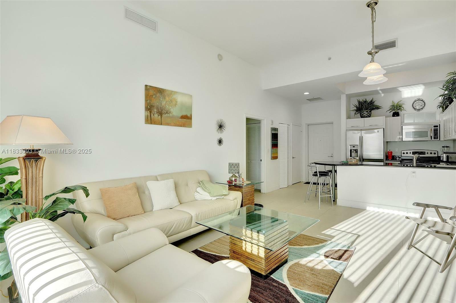 Property Photo: 7290 SW 90th St 703 FL 33156