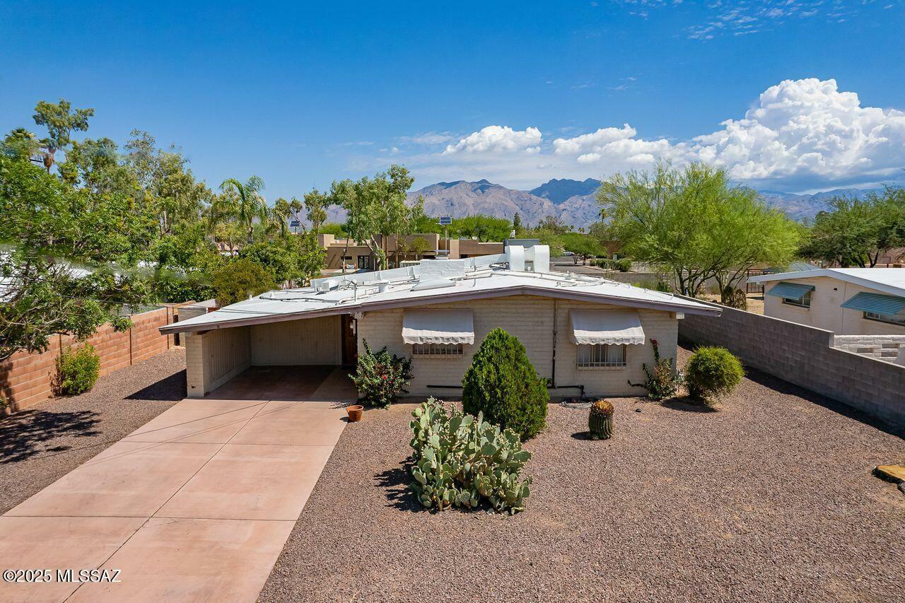 Property Photo: 5111 E Peach Street AZ 85712