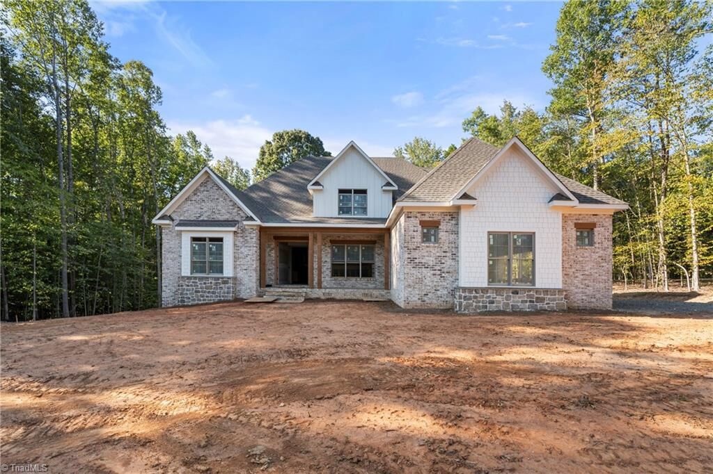 Property Photo: 550 Doub Road NC 27023