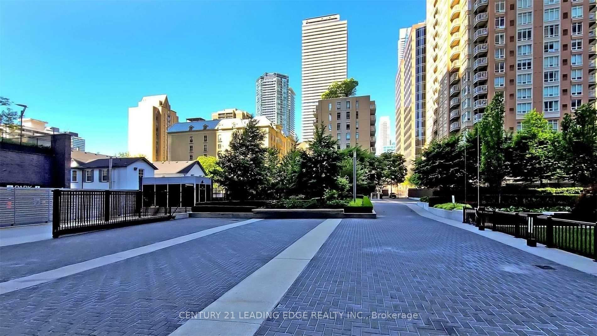Photo de la propriété:  28 Ted Rogers Way 2609  ON M4Y 2J4 