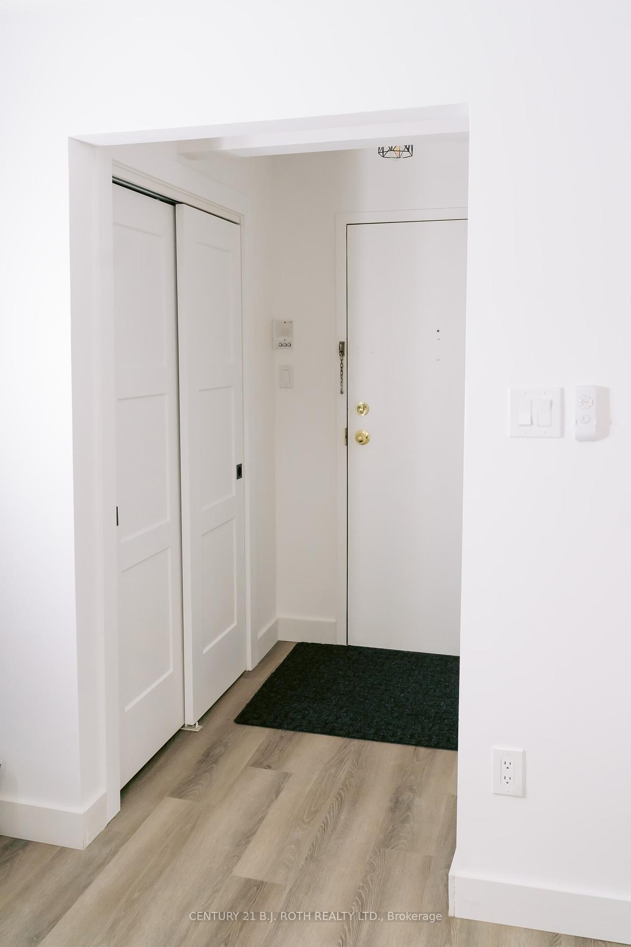 Property Photo: 175 Edgehill Drive A2 ON L4N 1L9