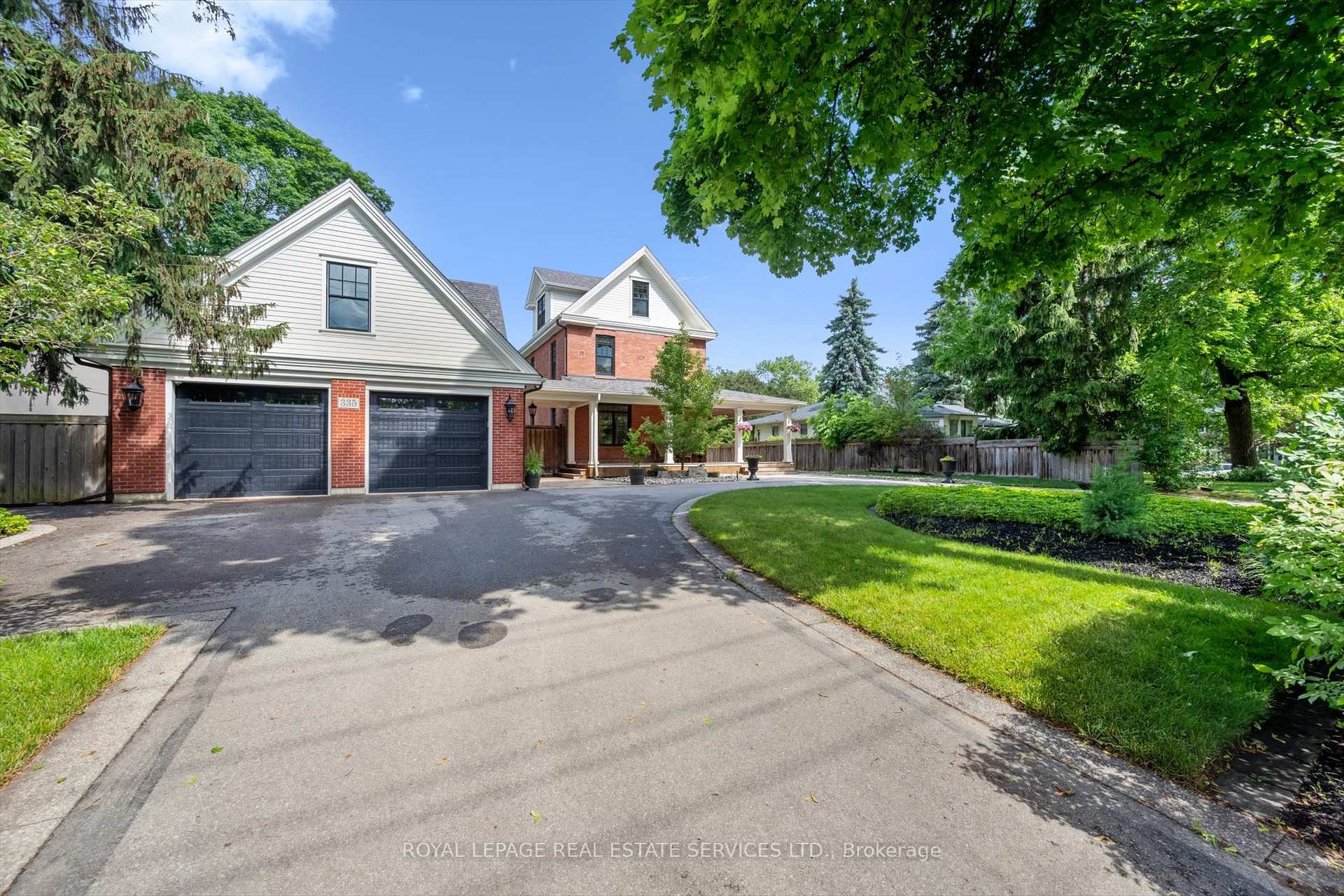 Property Photo:  335 Lakeshore Road W  ON L6K 1G3 