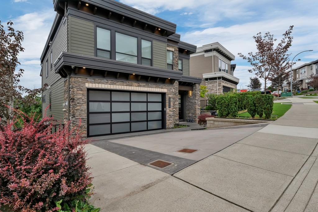 Photo de la propriété: 35904 Timberlane Drive BC V3G 1G3