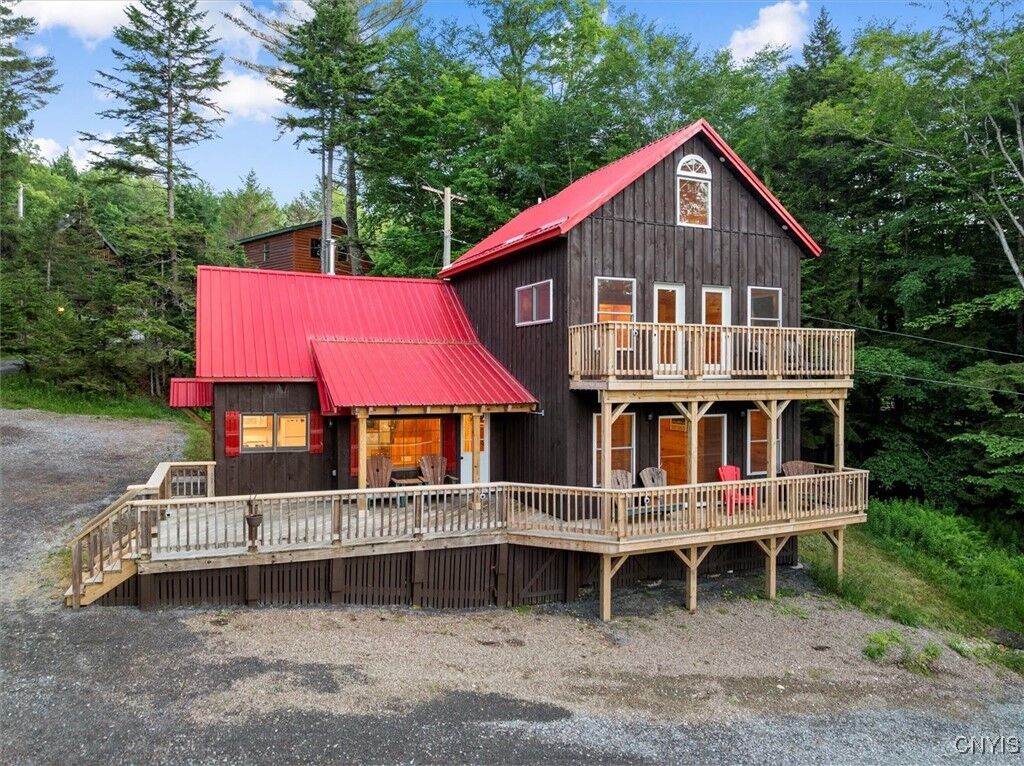 Photo de la propriété: 1414 Big Moose Road NY 13331