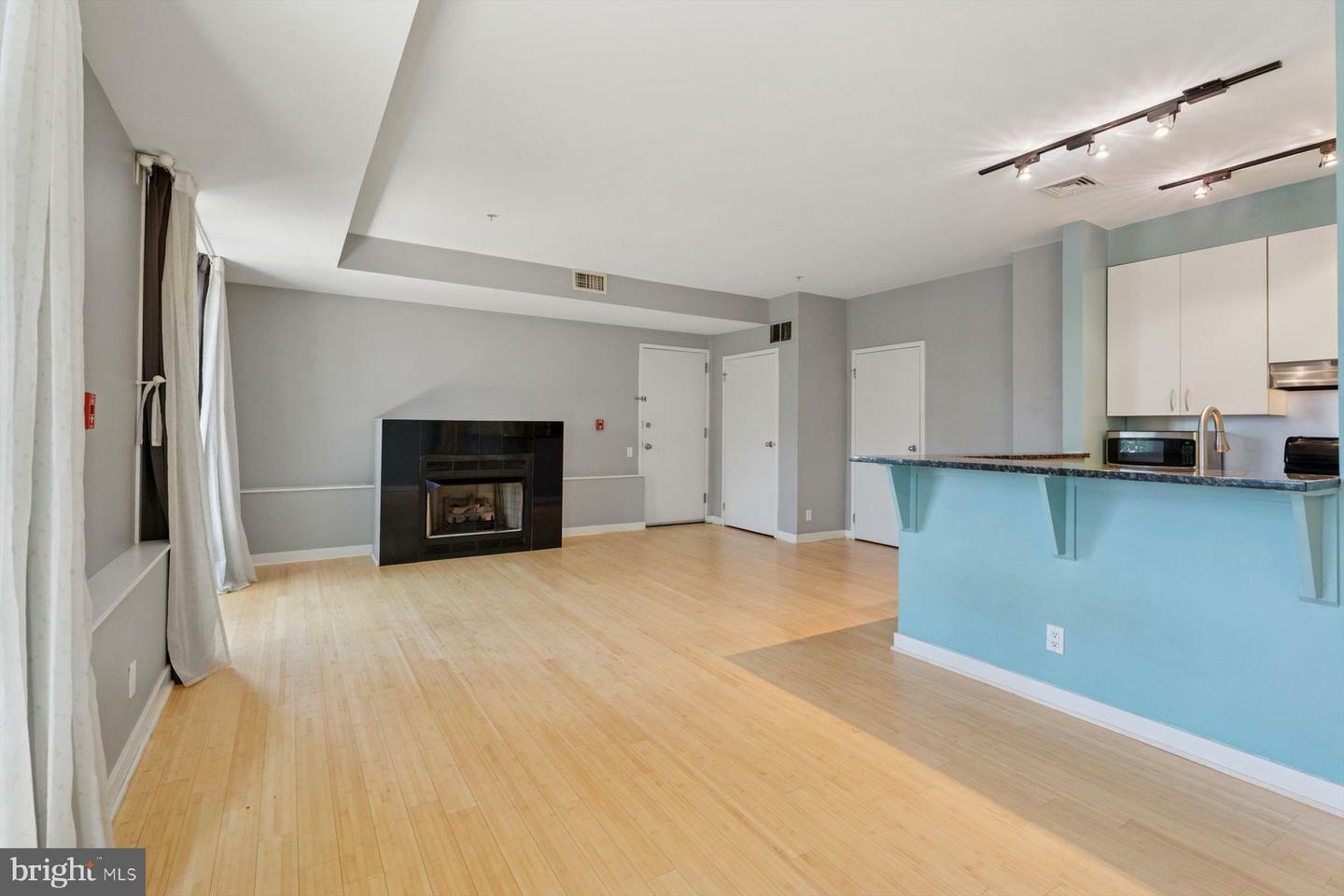 Property Photo: 182 Gay Street 301 PA 19128