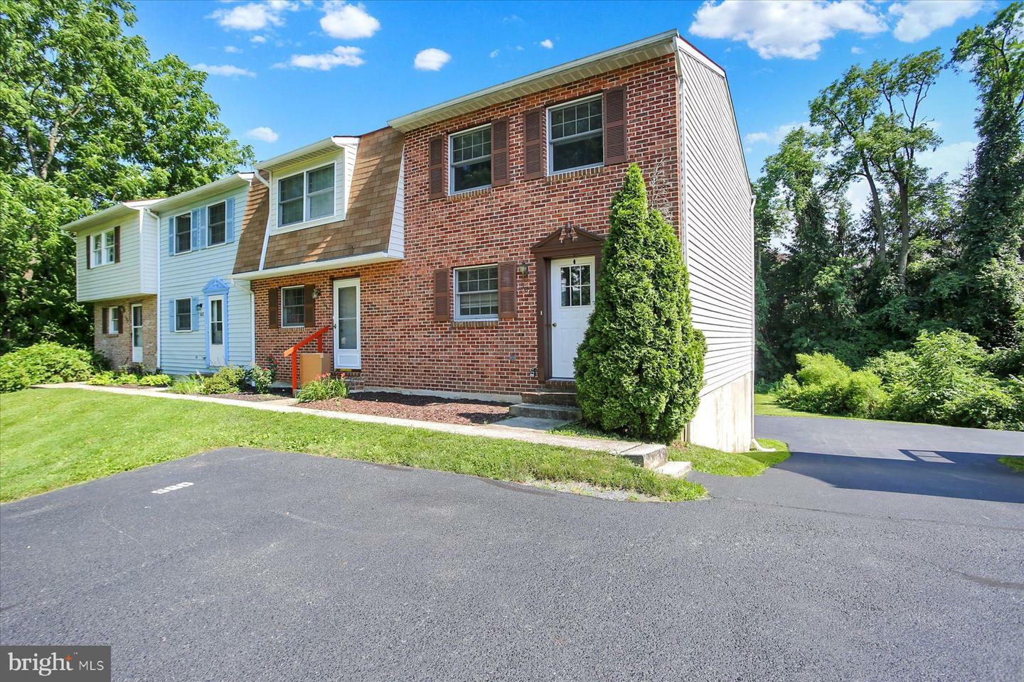 Property Photo: 566 Valley Road PA 17025