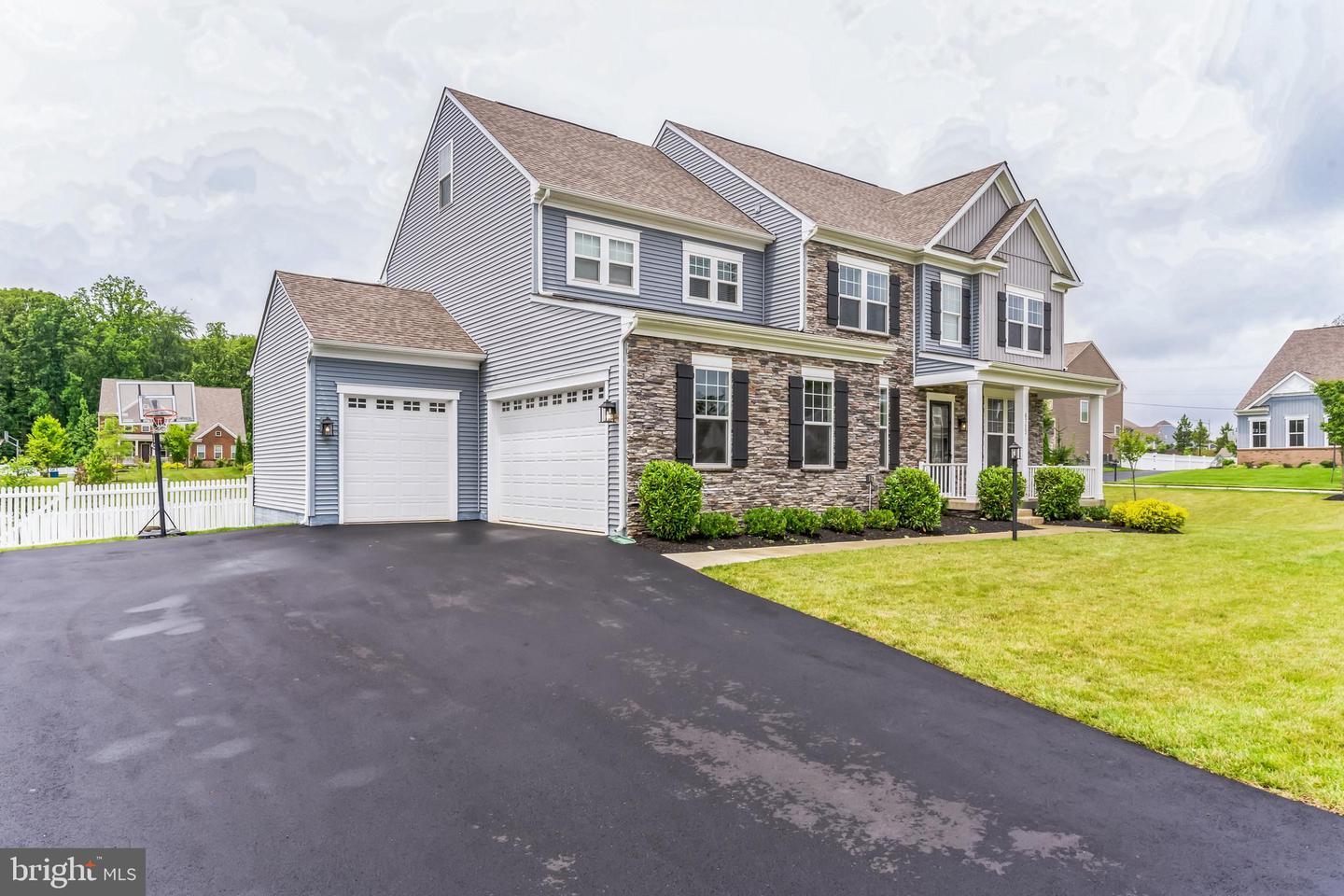Property Photo:  6713 Dogwood Bloom Court  VA 20112 