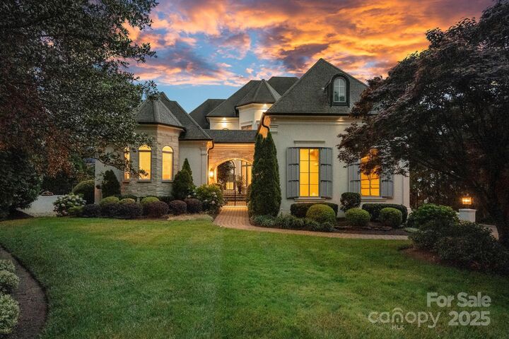 Property Photo:  18408 Harbor Light Boulevard  NC 28031 