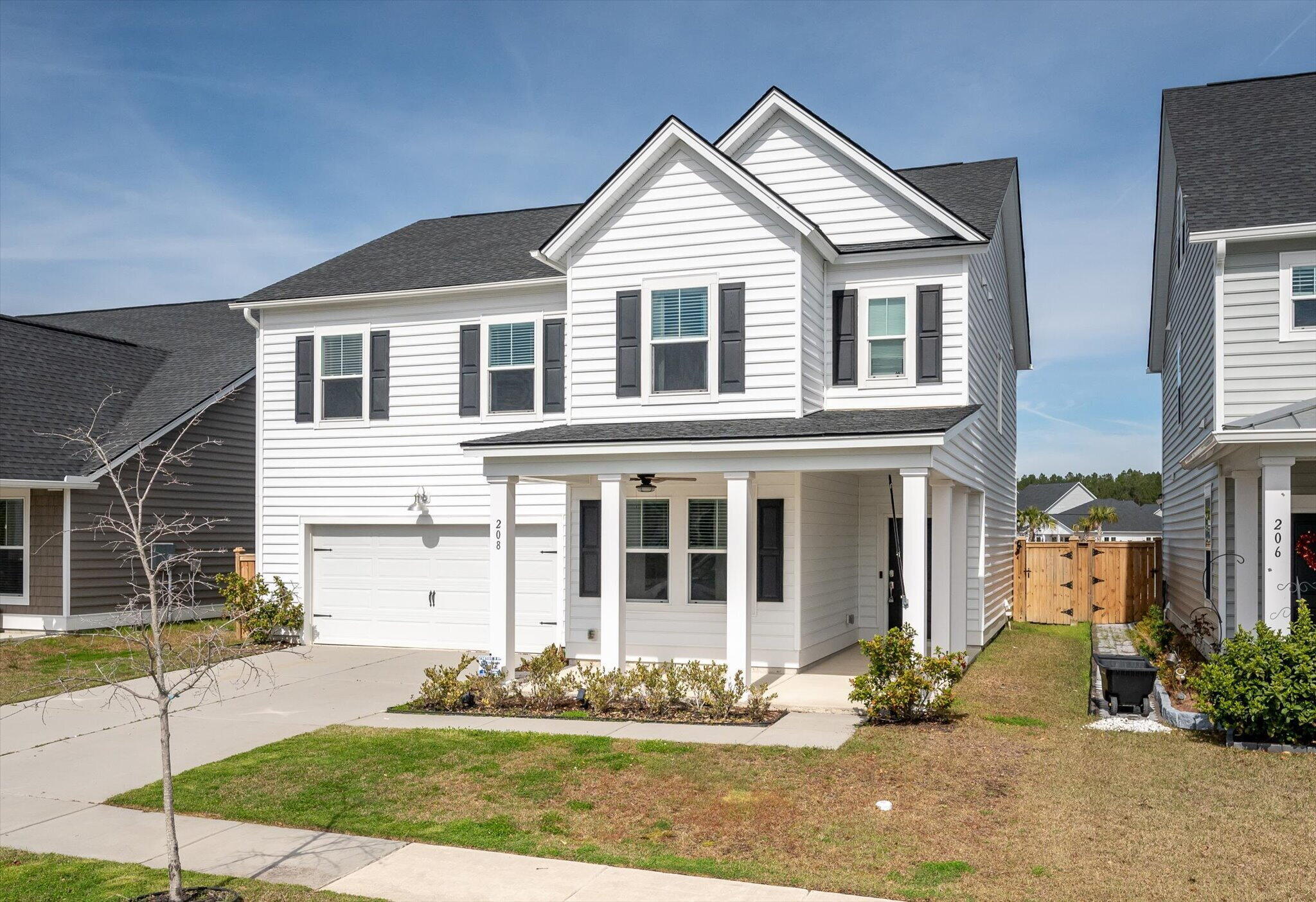 Property Photo: 208 Evergreen Avenue SC 29485