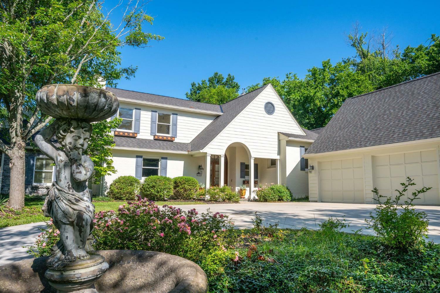 Property Photo: 8740 Old Indian Hill Road OH 45243