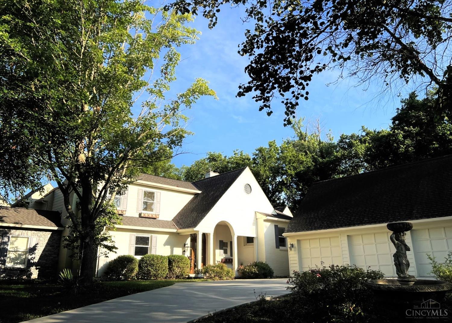 Property Photo:  8740 Old Indian Hill Road  OH 45243 