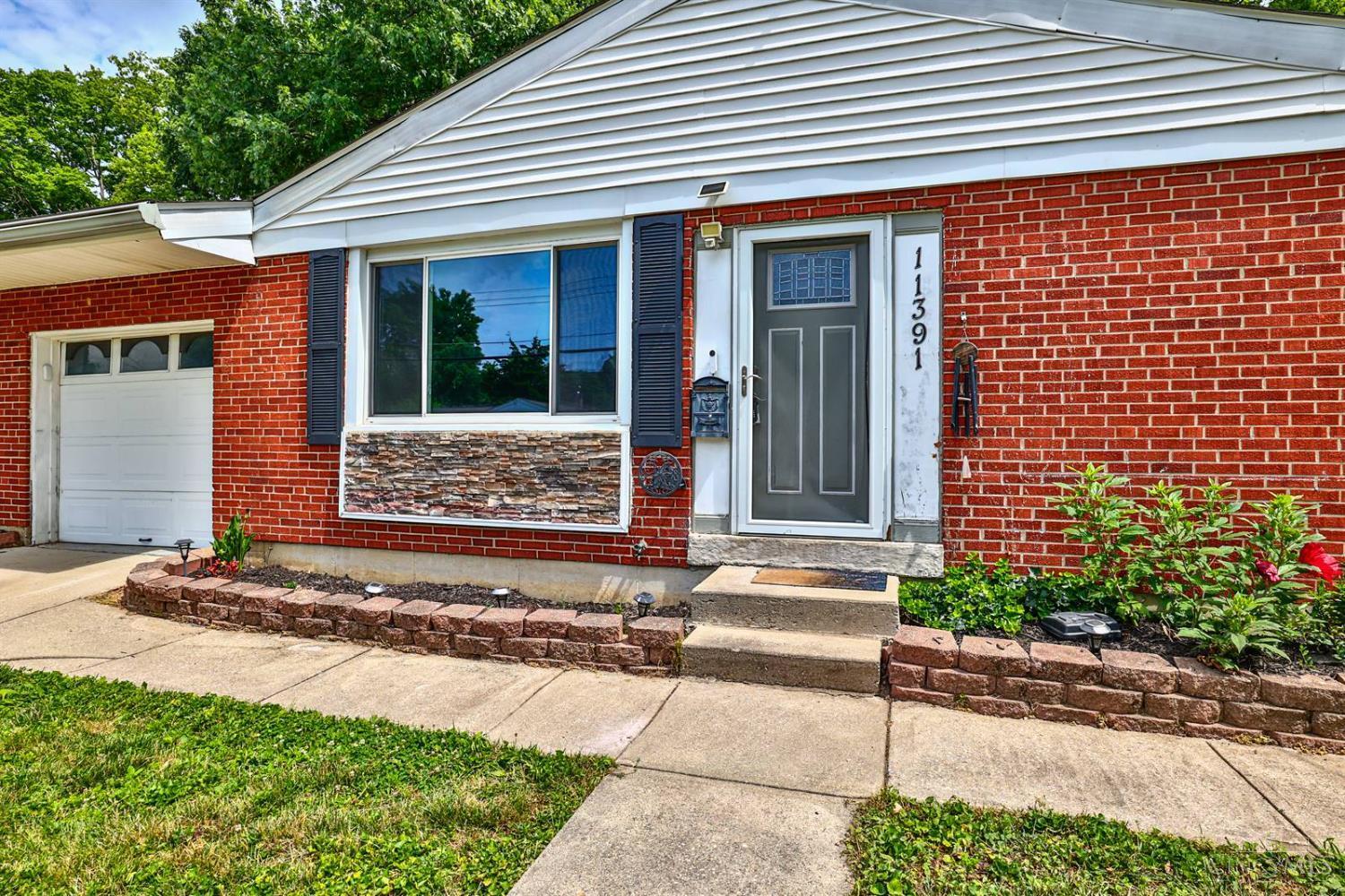 Property Photo: 11391 Rose Lane OH 45246