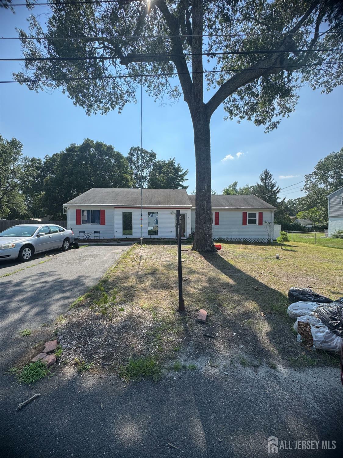 Property Photo: 9 Winnebago Trail NJ 08015