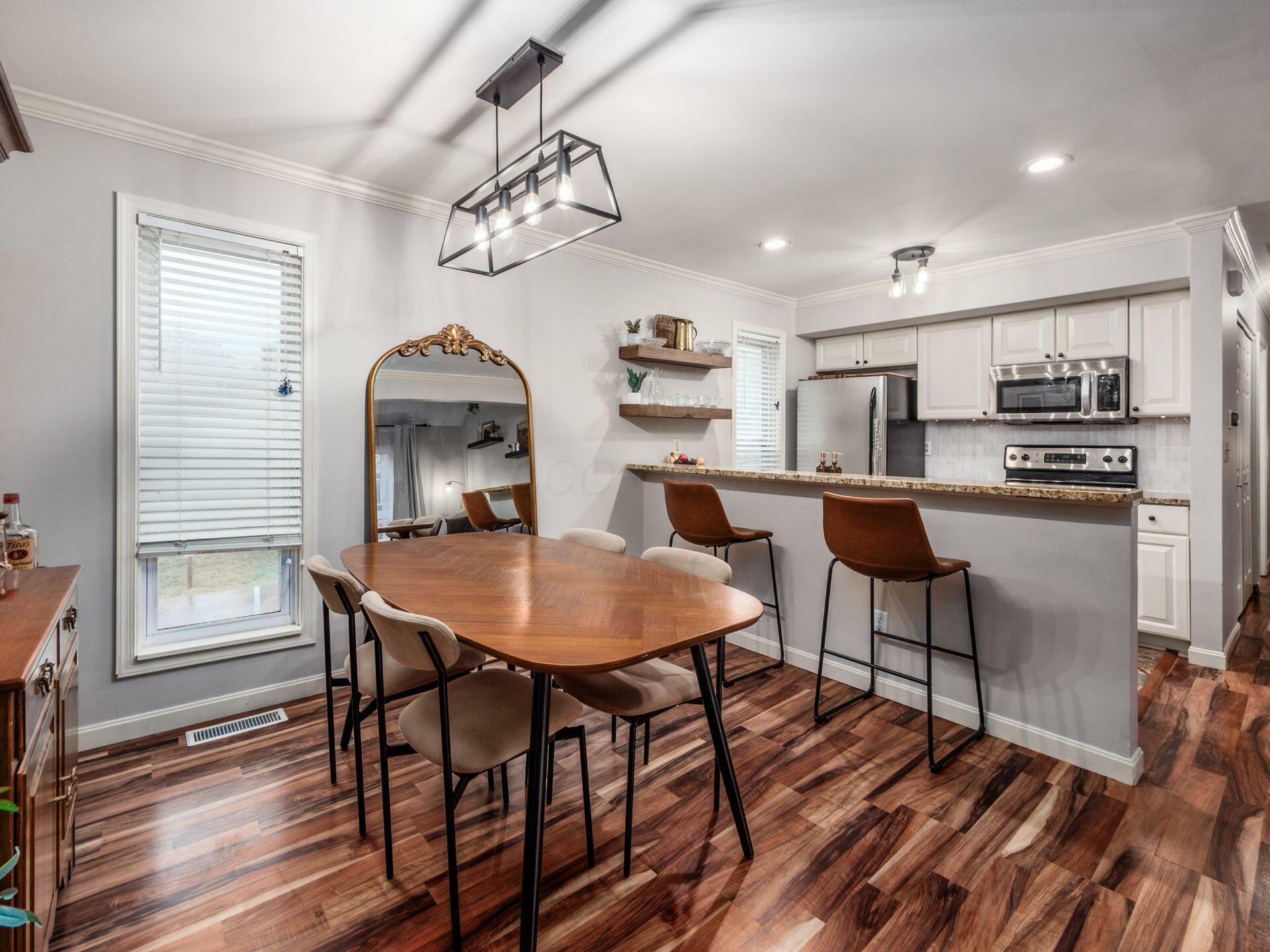 Property Photo: 1589 Arlington Avenue OH 43212