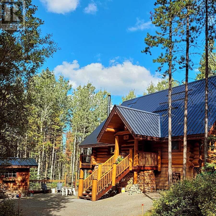 Property Photo:  3729 Ridgemont Drive  BC V1S 1Y8 