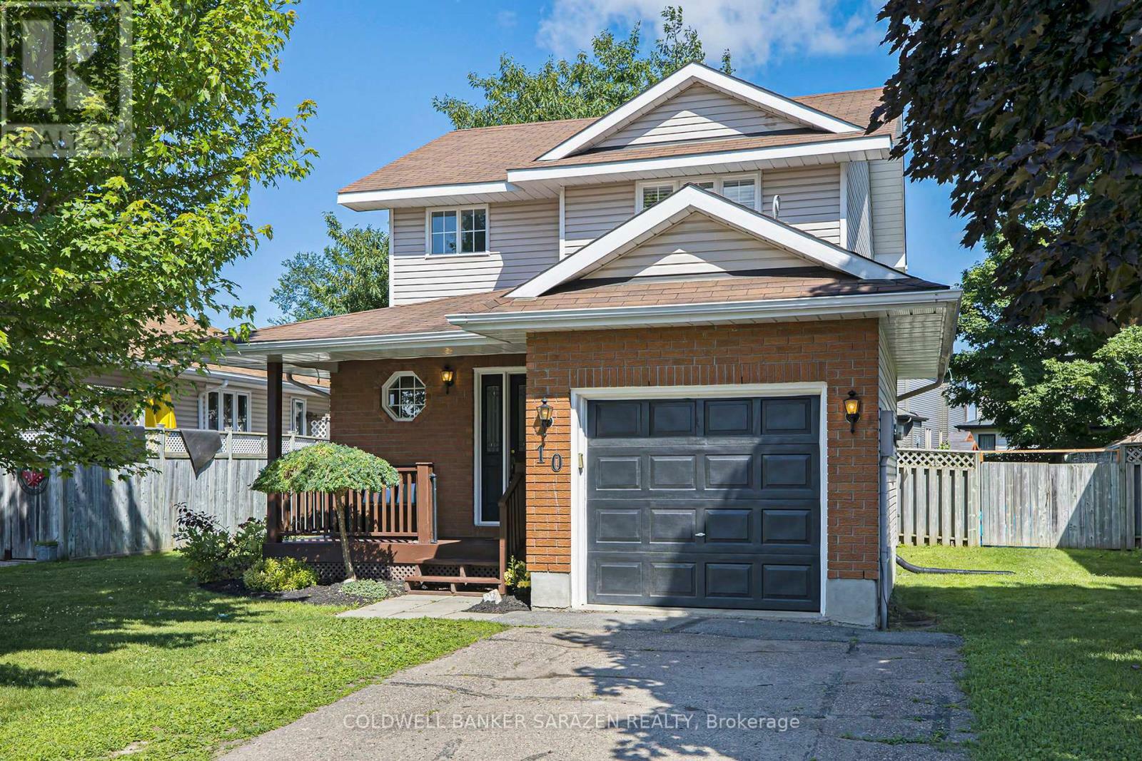 Property Photo: 10 Fairview Crescent ON K7S 3V7