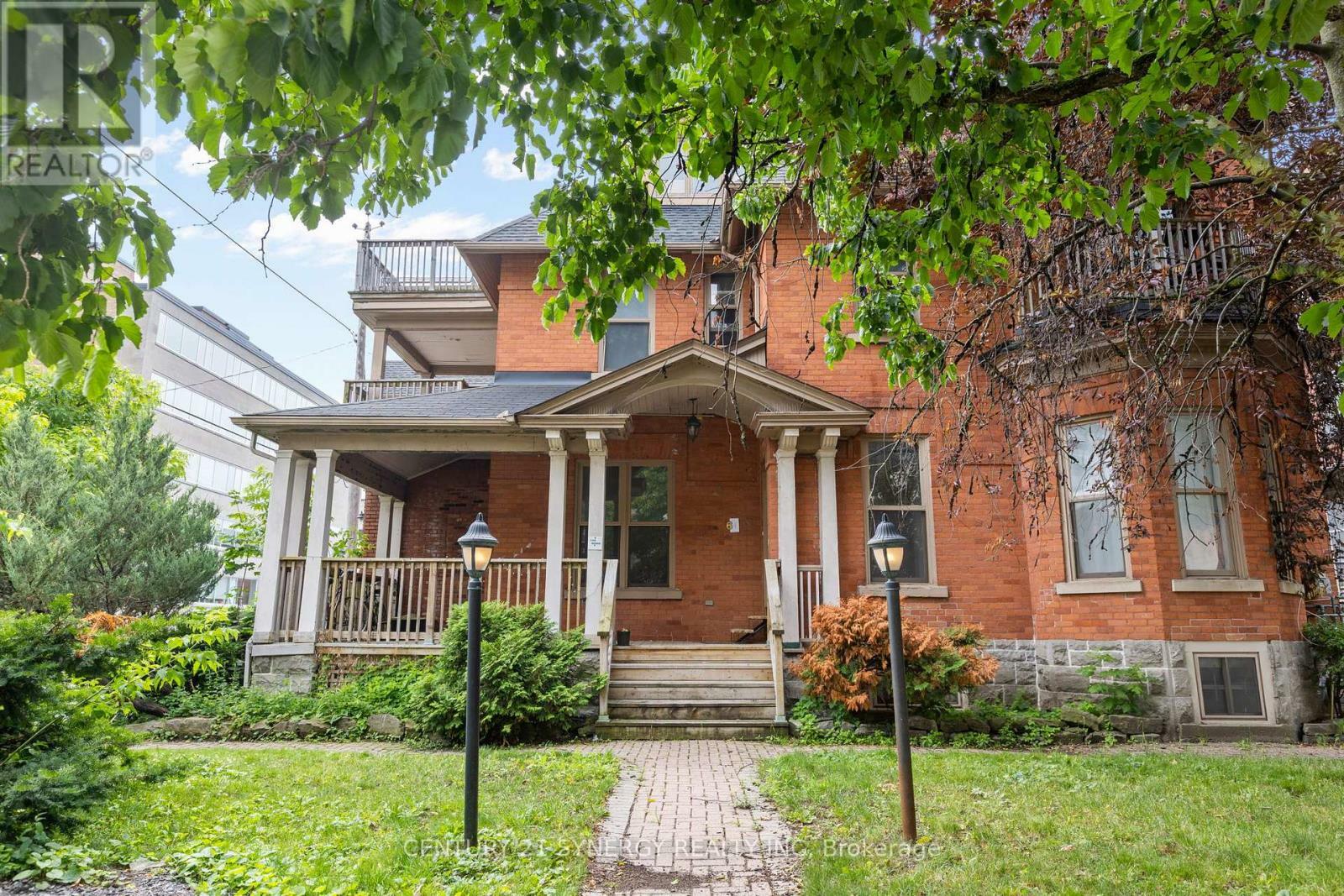 450 Maclaren Street 6  Ottawa ON K1R 5K6 photo