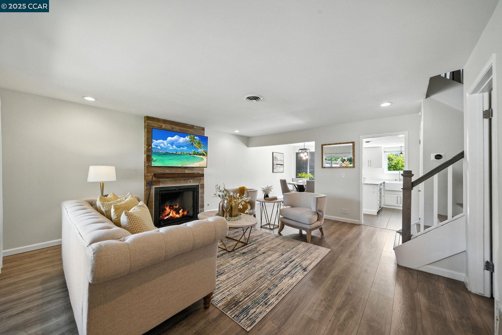 Property Photo: 21 Miramonte Dr CA 94556