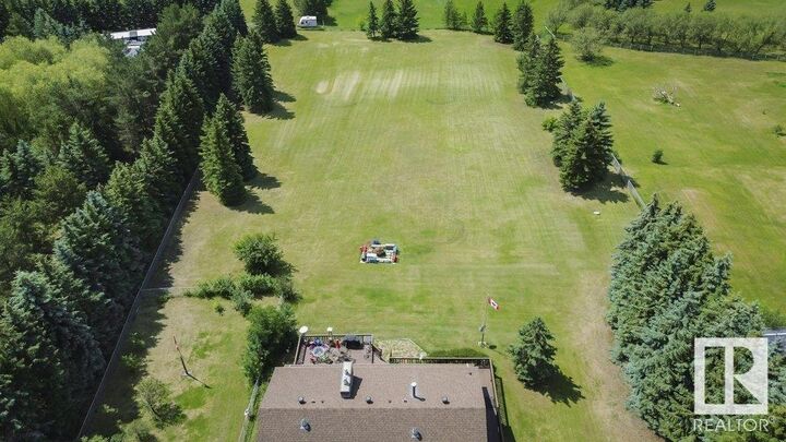 Property Photo: 53310 Rge Road 221 229 AB T8E 2L1