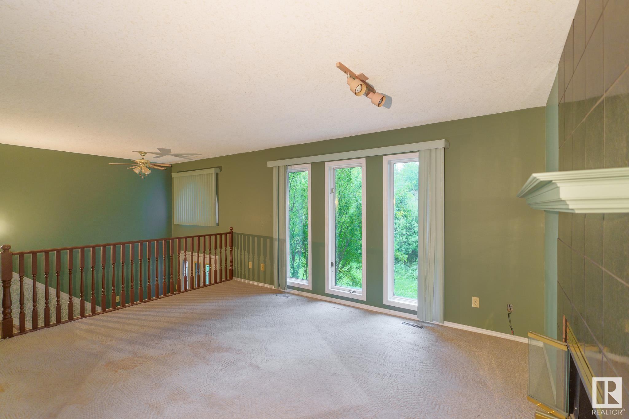 Property Photo: 51112 Rge Road 222 194 AB T8C 1G9