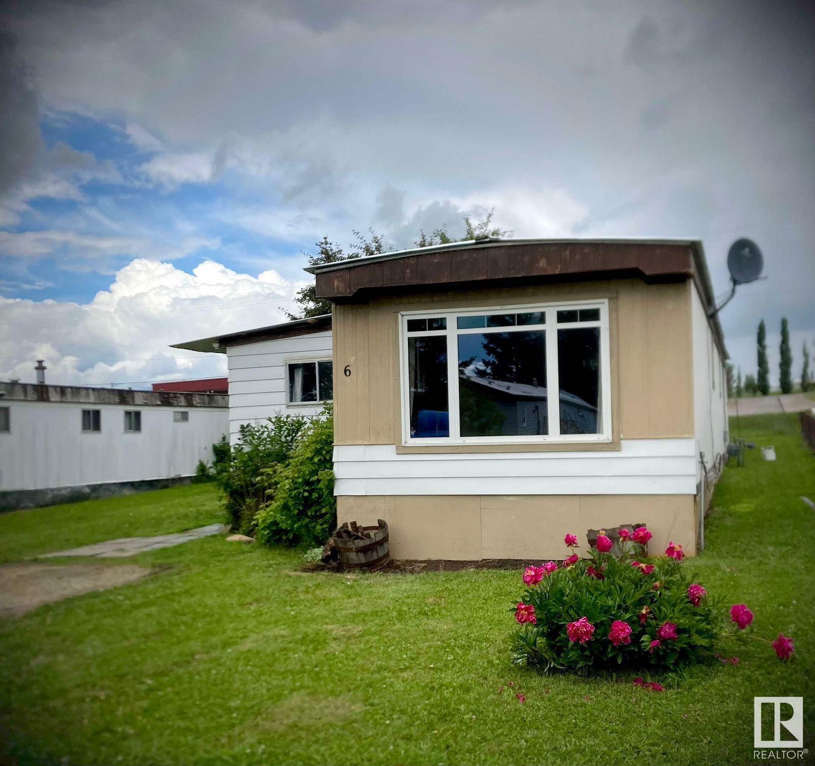 Property Photo: 5424 48A Ave AB T7A 1J8