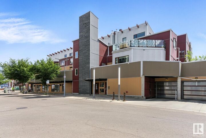 Property Photo:  11633 105 Avenue NW 204  AB T5H 0L9 