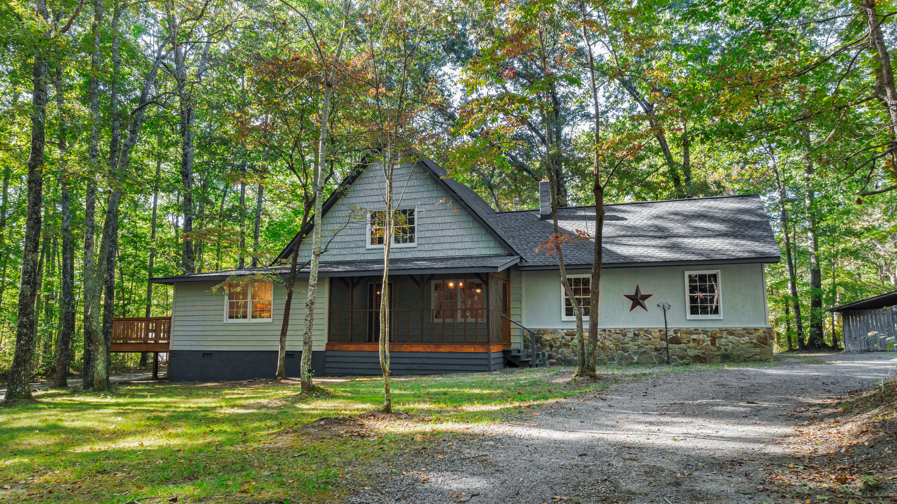 Property Photo: 1175 County Road 72 AL 35984