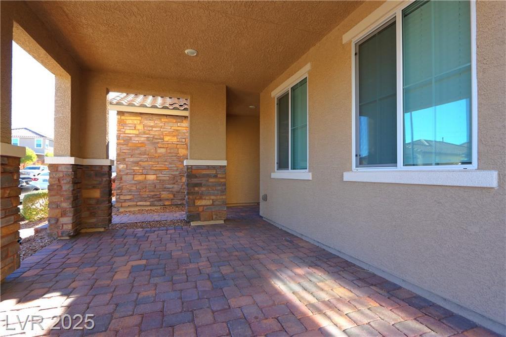 Property Photo: 2865 Tanager Hill Street NV 89044