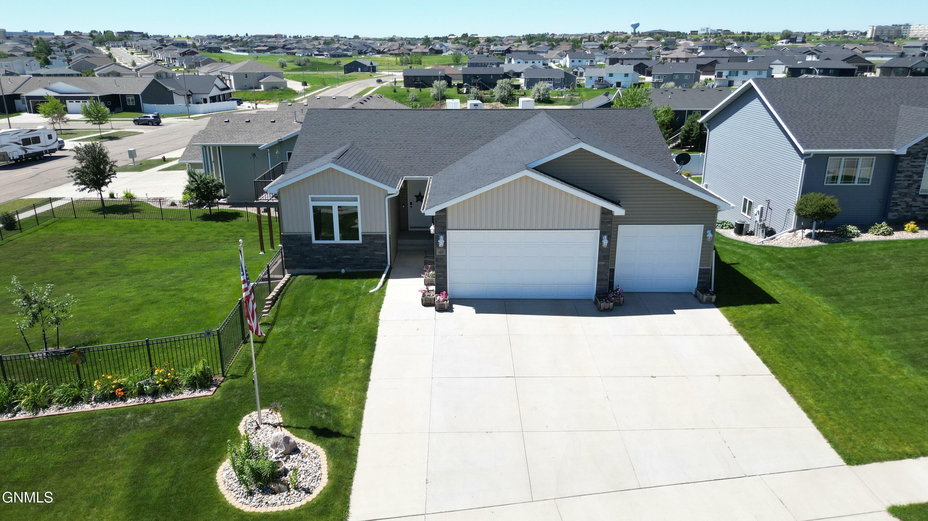 Property Photo: 5424 Superior Drive ND 58503