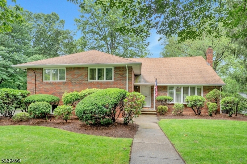 Property Photo: 581 Mazur NJ 07652