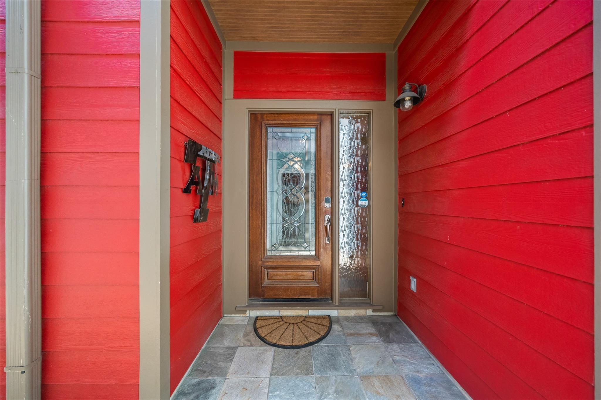Property Photo:  1529 Prince Street  TX 77008 