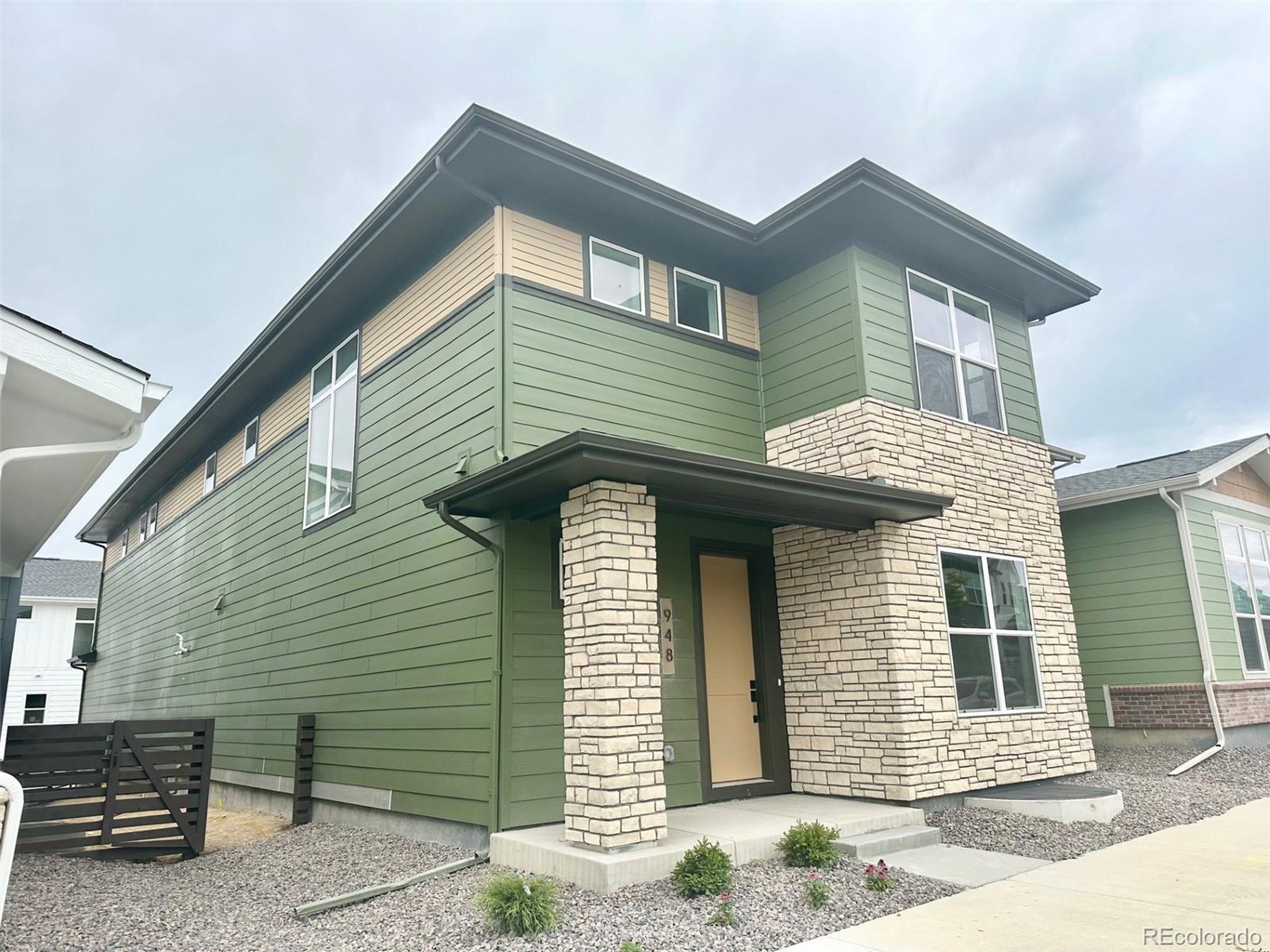 Property Photo: 948 Promenade Dr CO 80027